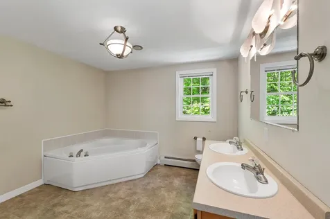 31 Cumberland Road Gilford NH 03249