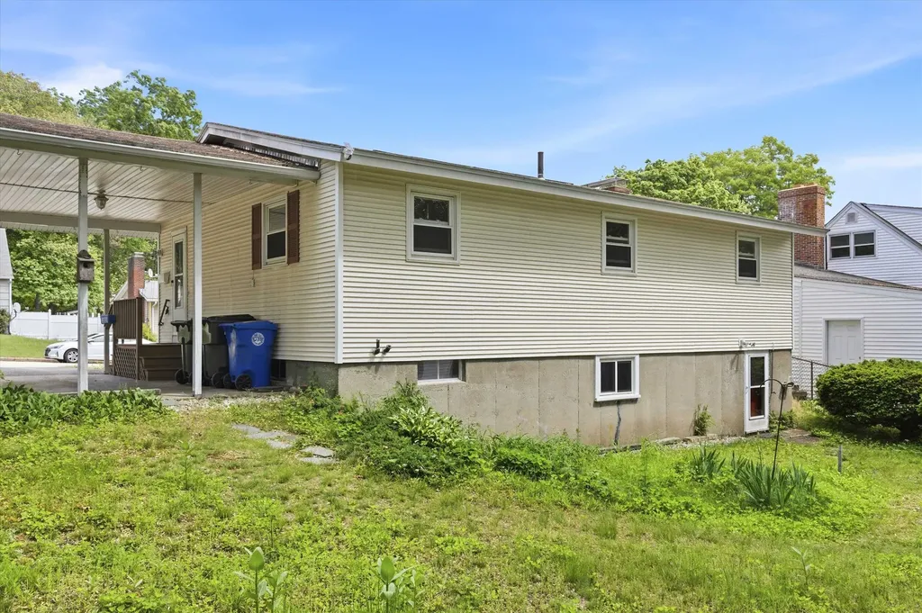 55 Lavista Street Manchester NH 03103