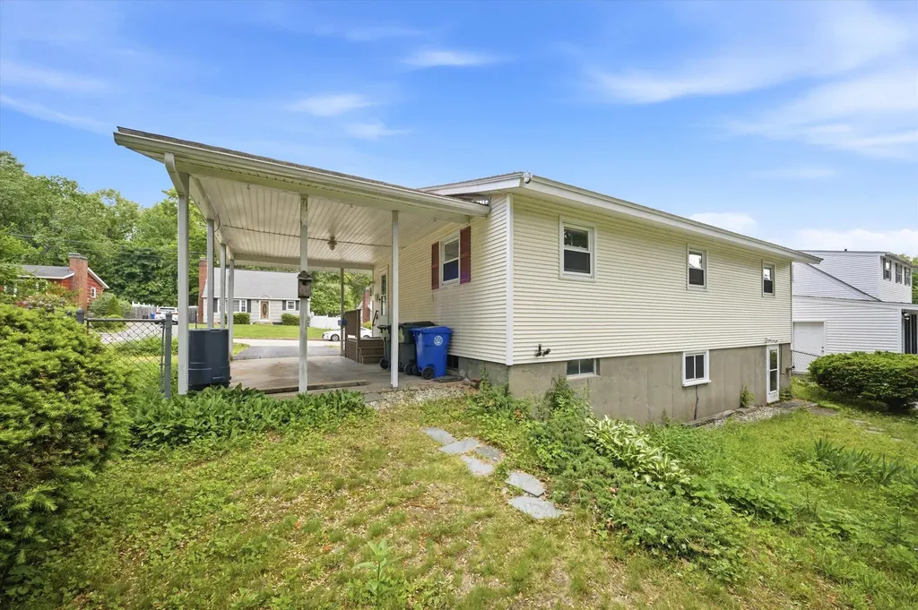 55 Lavista Street Manchester NH 03103