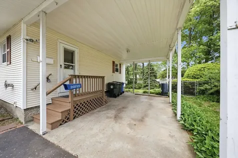 55 Lavista Street Manchester NH 03103