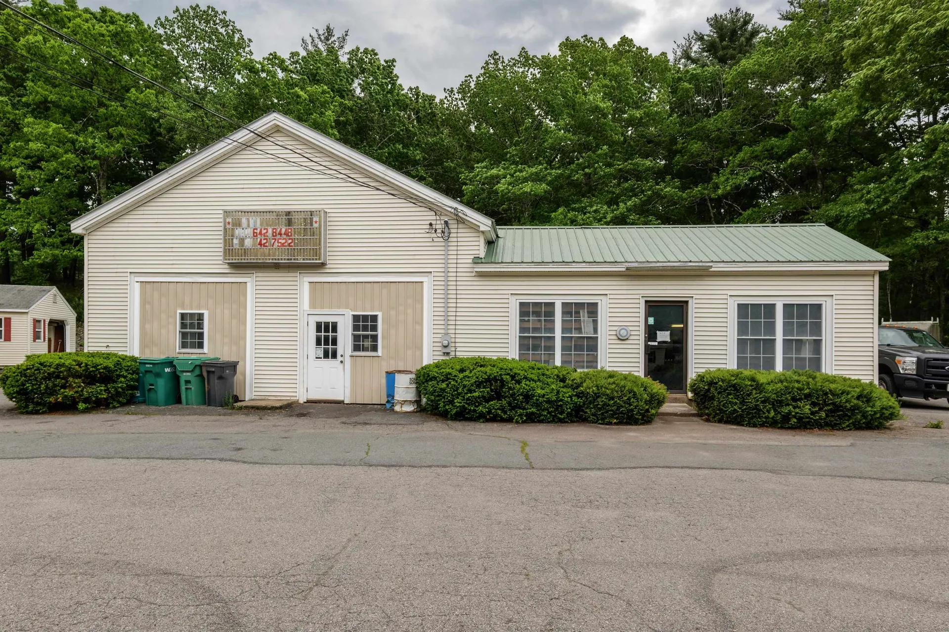 33 Haverhill Road East Kingston NH 03827