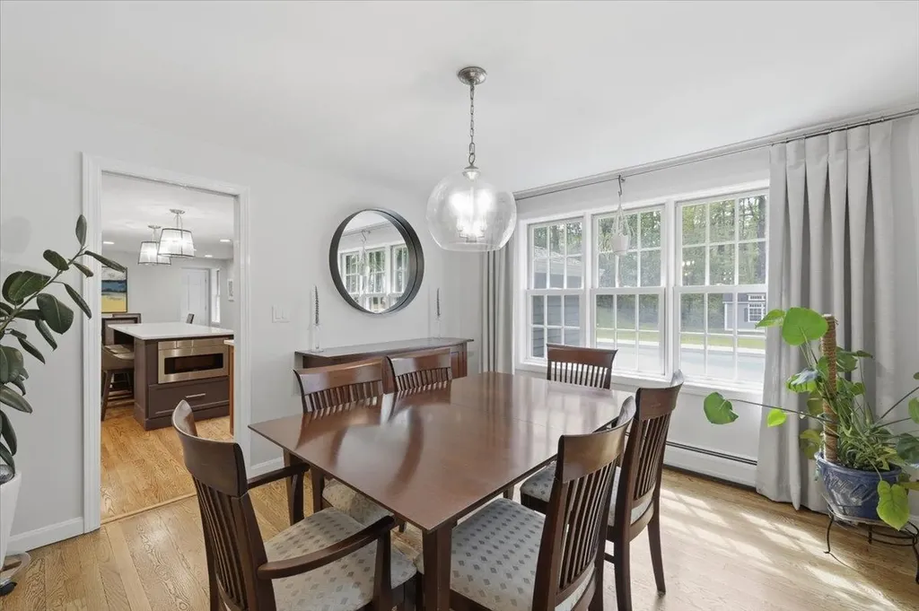 14 Forest Drive Auburn NH 03032