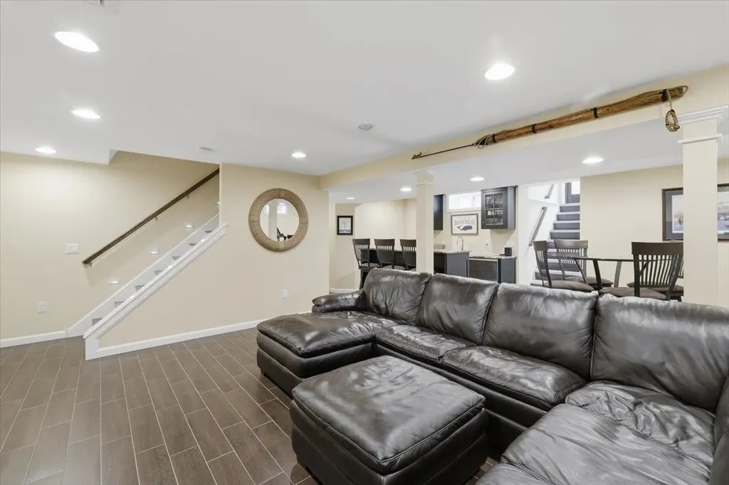 14 Forest Drive Auburn NH 03032