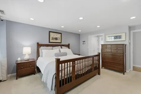 14 Forest Drive Auburn NH 03032