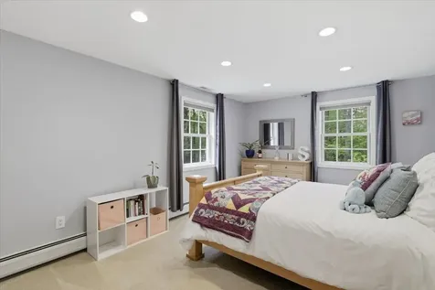 14 Forest Drive Auburn NH 03032