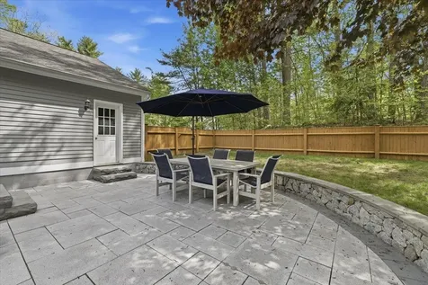 14 Forest Drive Auburn NH 03032