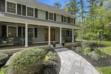 14 Forest Drive Auburn NH 03032