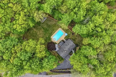 14 Forest Drive Auburn NH 03032