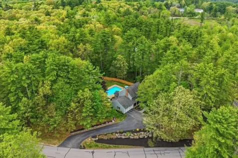 14 Forest Drive Auburn NH 03032