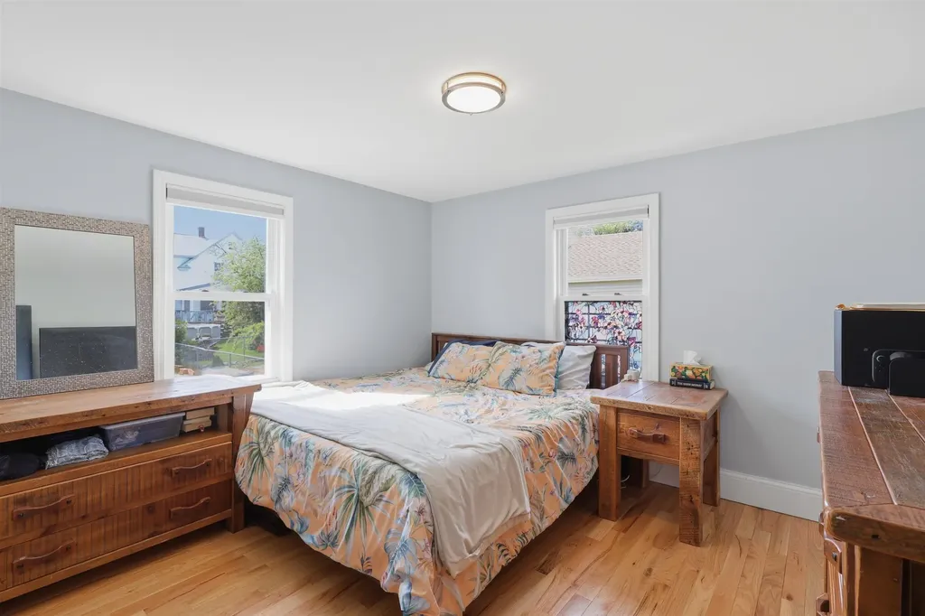 27 Fairview Street Goffstown NH 03045
