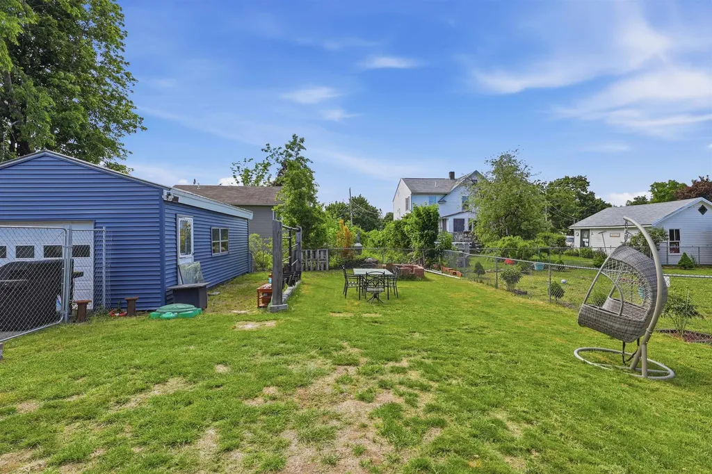 27 Fairview Street Goffstown NH 03045