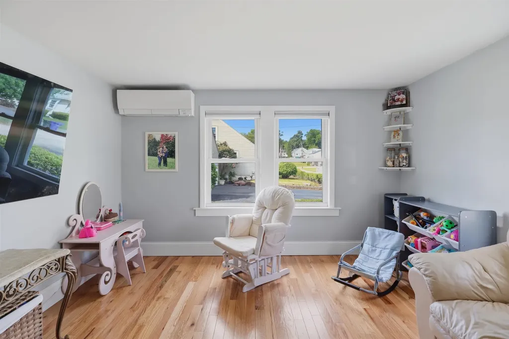 27 Fairview Street Goffstown NH 03045