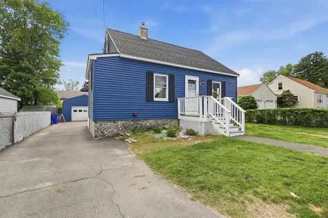 27 Fairview Street Goffstown NH 03045