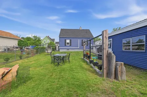 27 Fairview Street Goffstown NH 03045