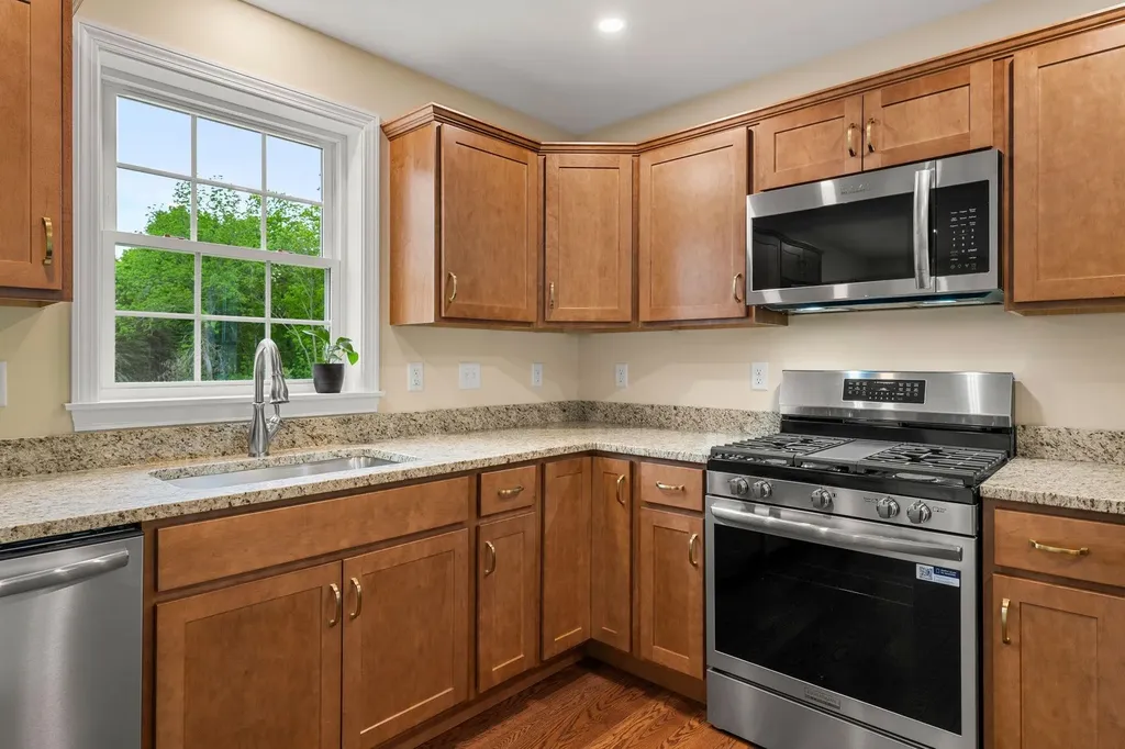 5A Violette Drive Epping NH 03042