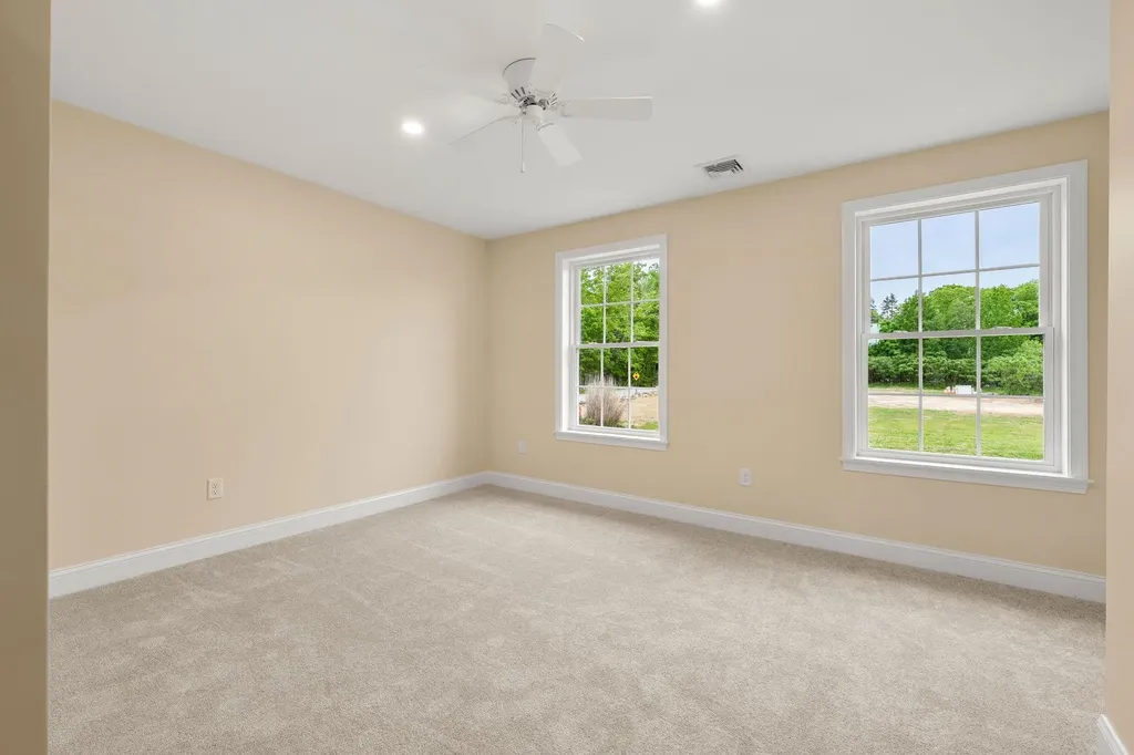 5A Violette Drive Epping NH 03042