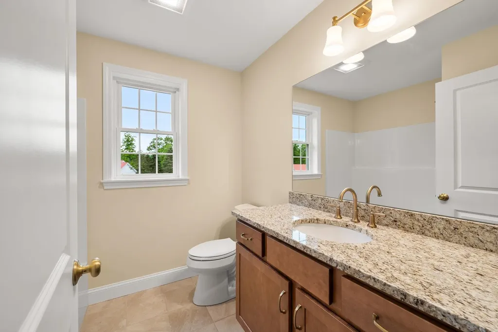 5A Violette Drive Epping NH 03042