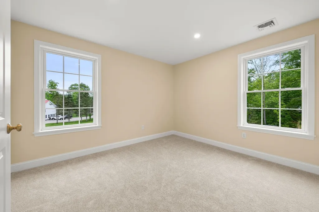 5A Violette Drive Epping NH 03042