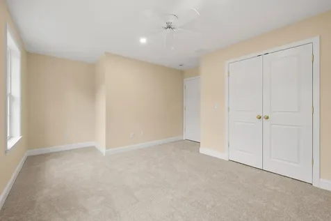 5A Violette Drive Epping NH 03042