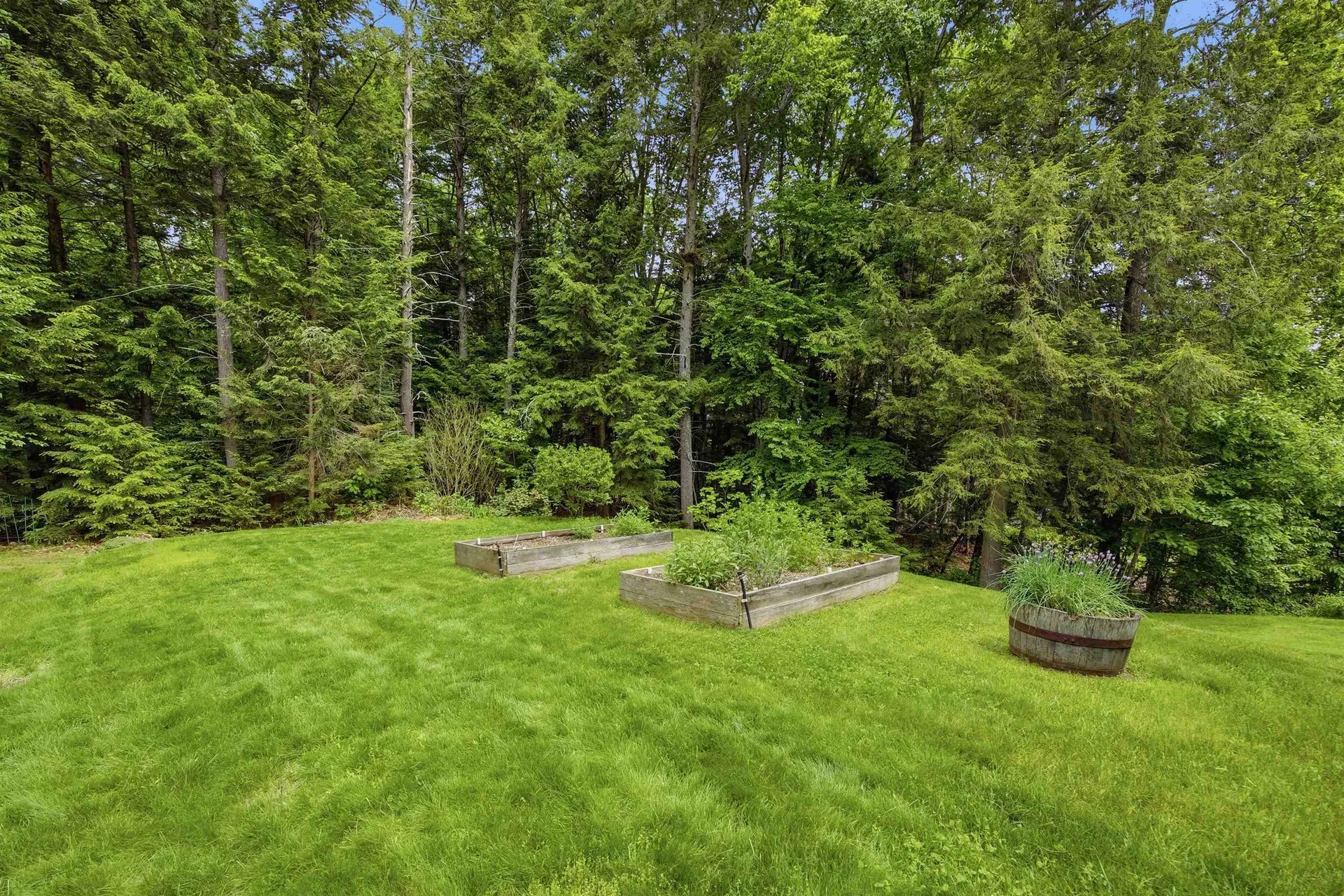 16 Hemlock Avenue Sanbornton NH 03246