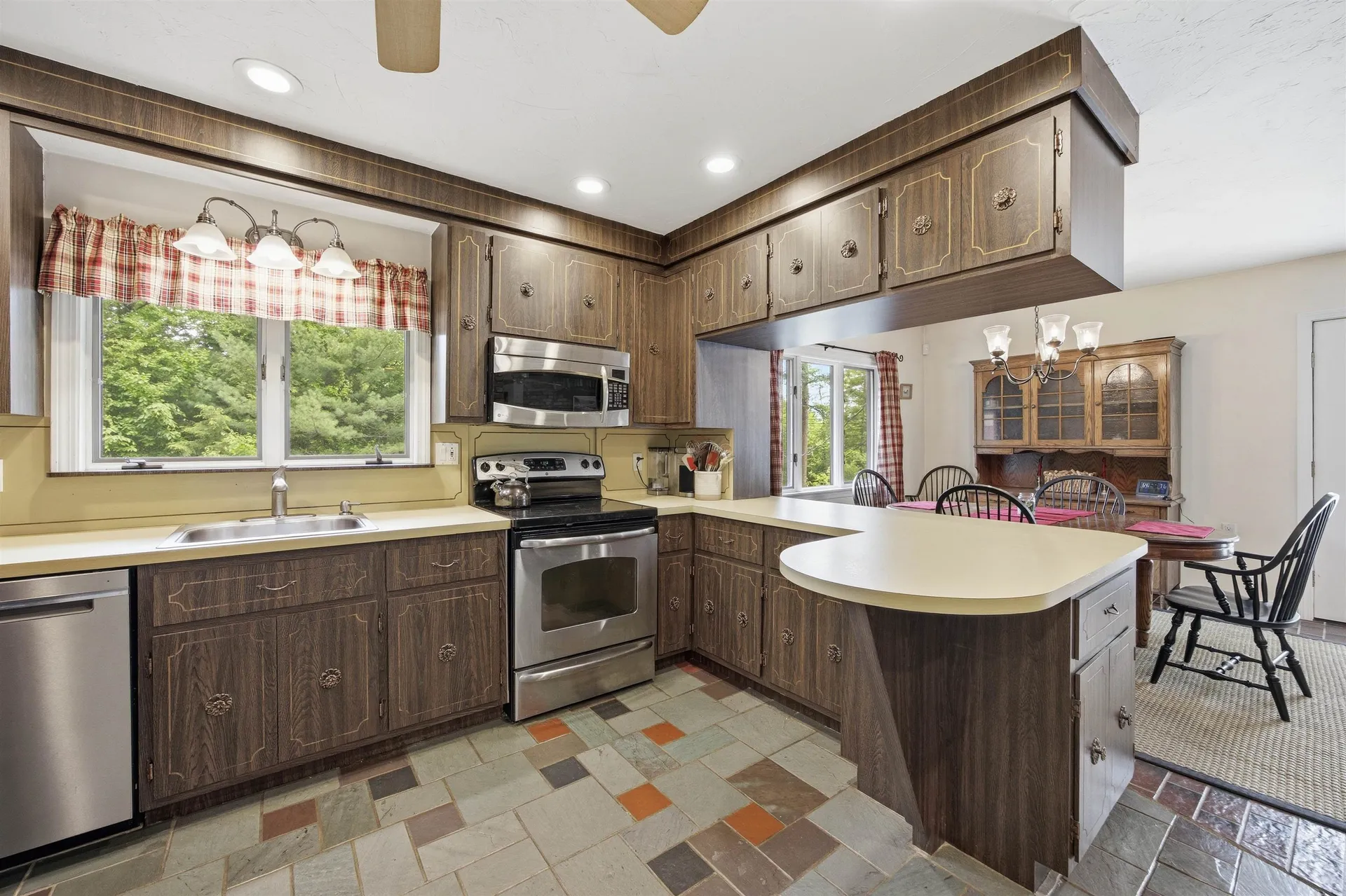 16 Hemlock Avenue Sanbornton NH 03246