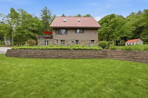16 Hemlock Avenue Sanbornton NH 03246