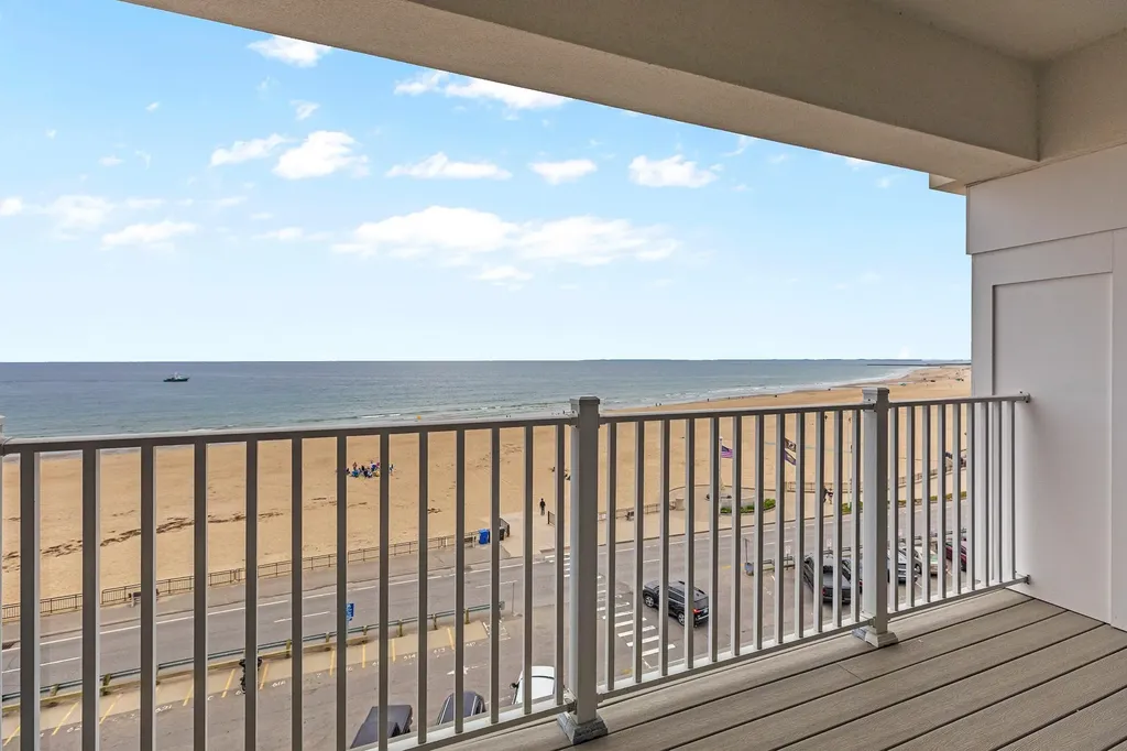 315 Ocean Boulevard Hampton NH 03842