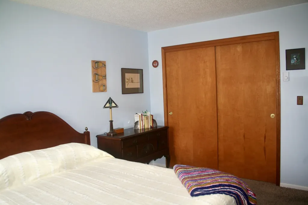 26 Bayberry Lane South Burlington VT 05403