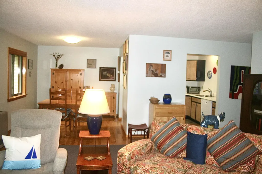 26 Bayberry Lane South Burlington VT 05403