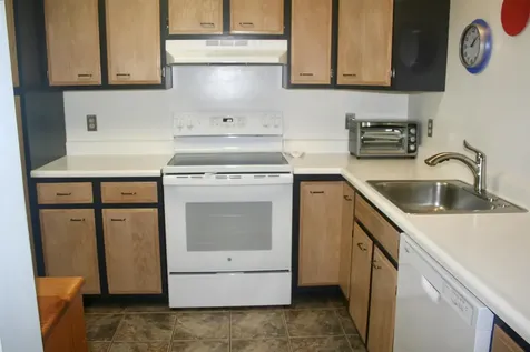26 Bayberry Lane South Burlington VT 05403
