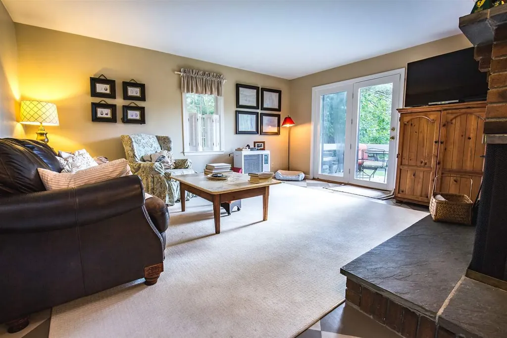 3 Troon Terrace Holderness NH 03245