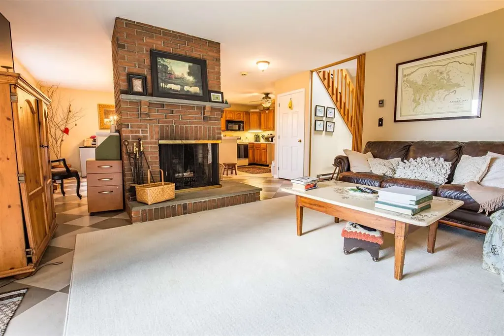 3 Troon Terrace Holderness NH 03245