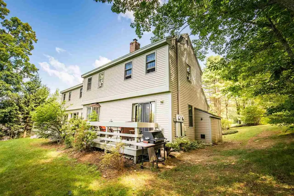 3 Troon Terrace Holderness NH 03245