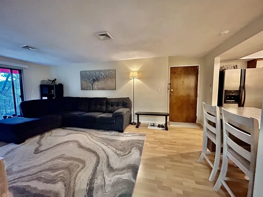6 Heritage Village Drive Nashua NH 03062