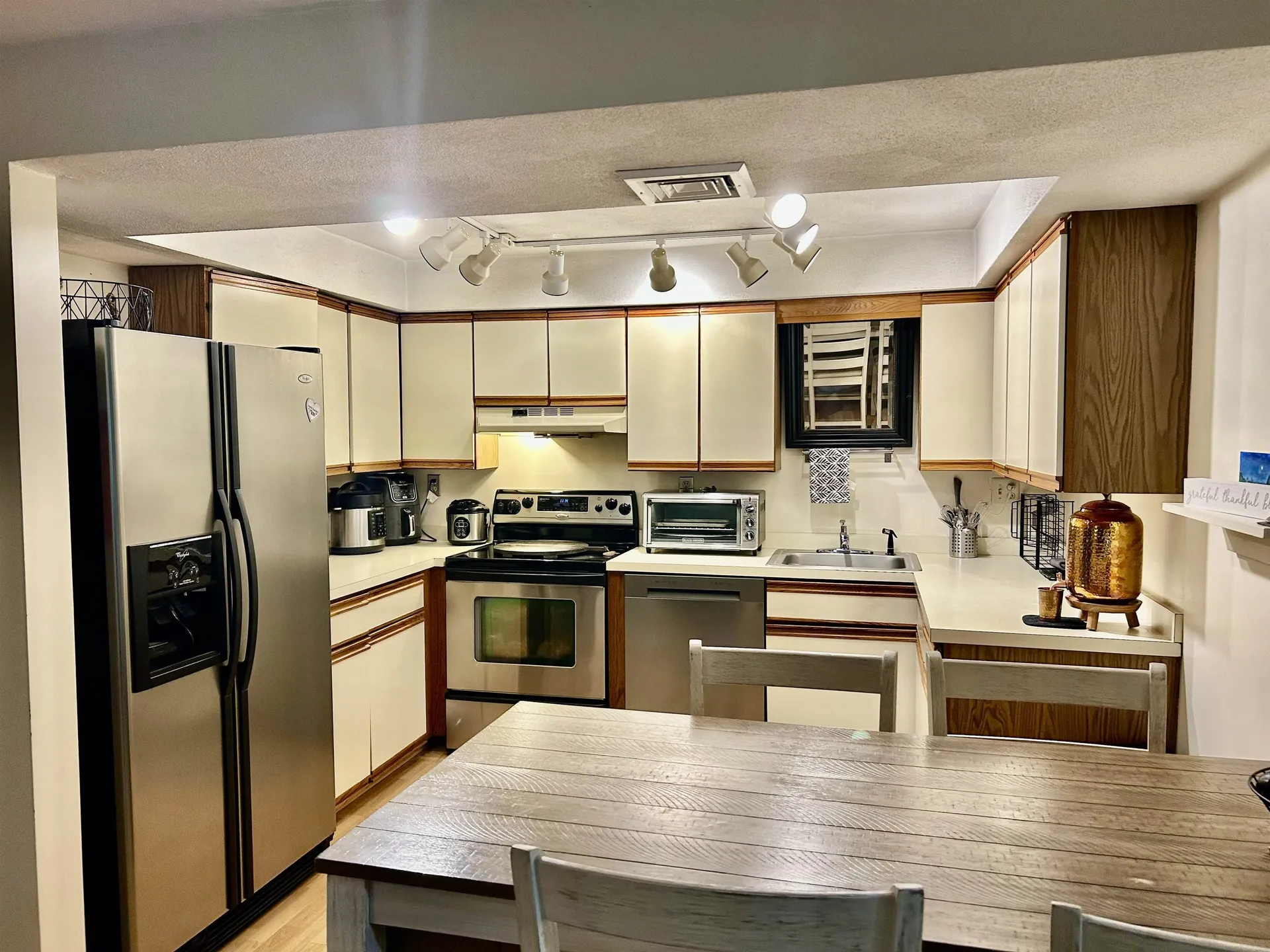 6 Heritage Village Drive Nashua NH 03062