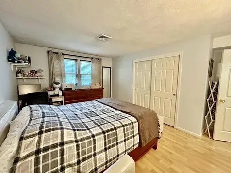 6 Heritage Village Drive Nashua NH 03062