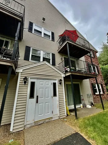 6 Heritage Village Drive Nashua NH 03062