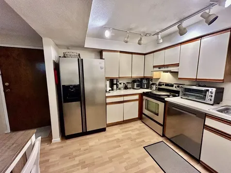 6 Heritage Village Drive Nashua NH 03062