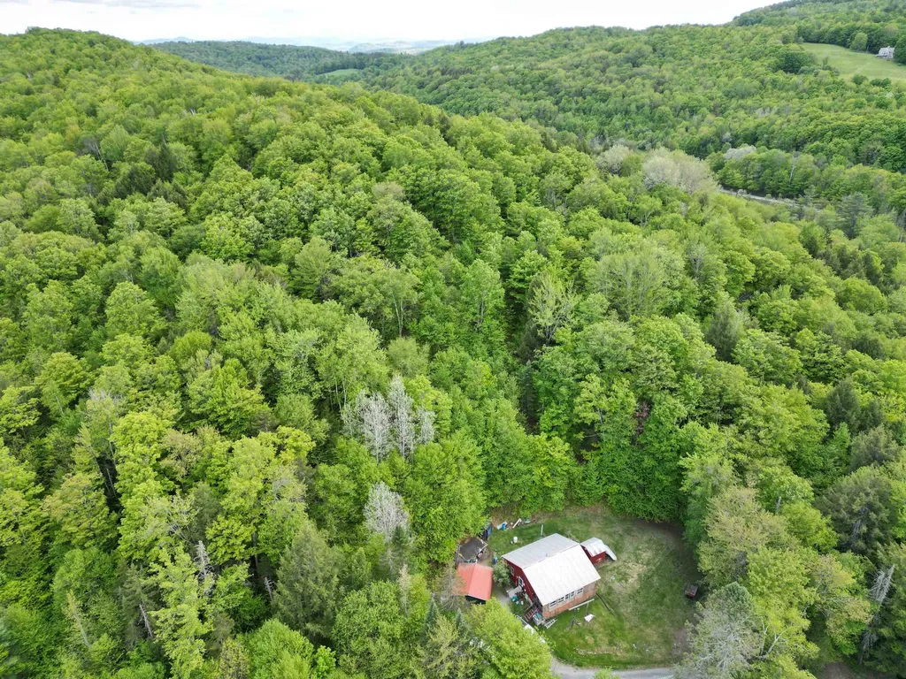 4823 Swamp Road Newbury VT 05051