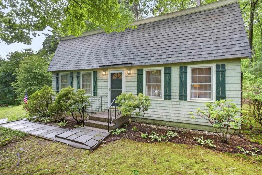 32 Lamson Drive Merrimack NH 03054