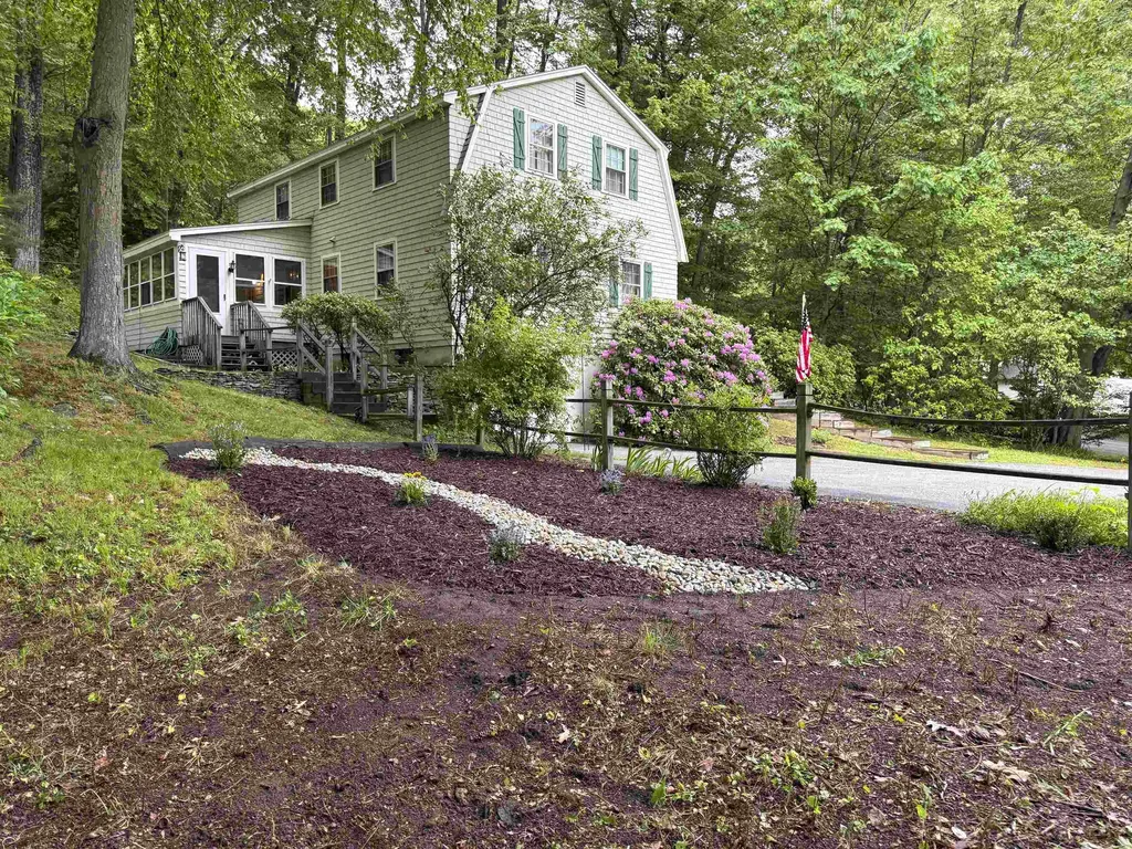 32 Lamson Drive Merrimack NH 03054
