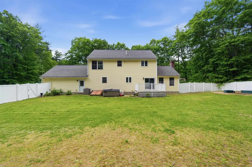 6 Burge Drive Brookline NH 03033