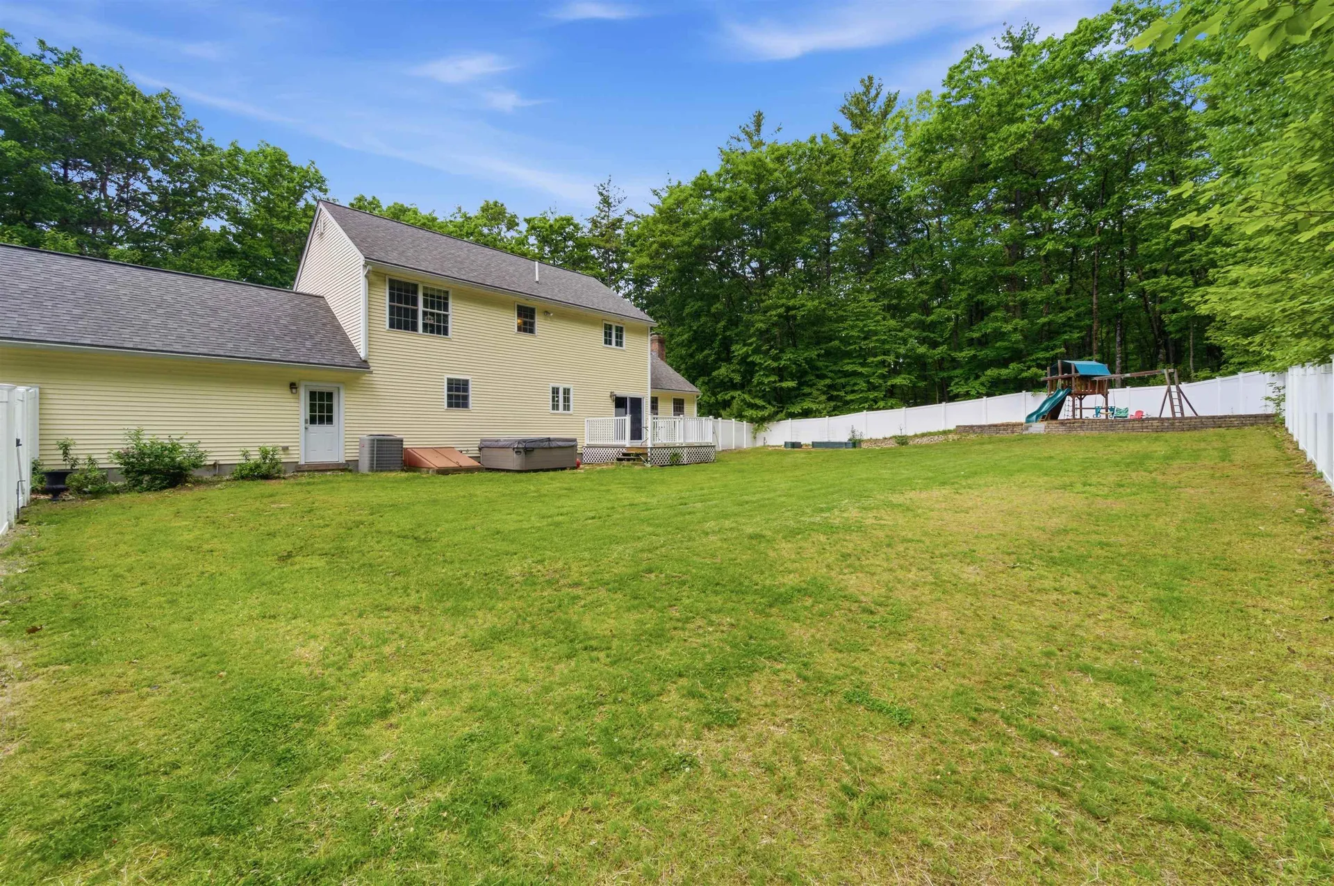 6 Burge Drive Brookline NH 03033