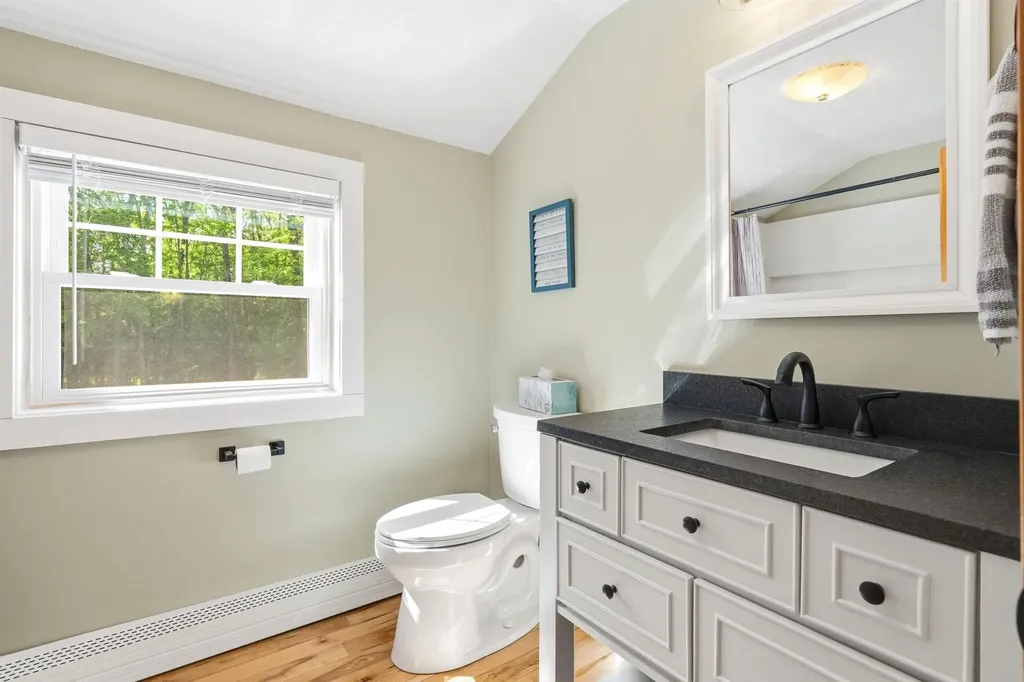 16 Hampshire Drive Gilford NH 03249