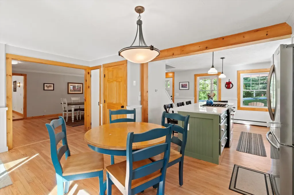 16 Hampshire Drive Gilford NH 03249