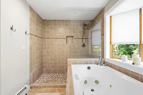 16 Hampshire Drive Gilford NH 03249