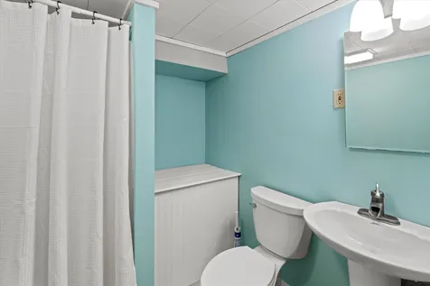 16 Hampshire Drive Gilford NH 03249