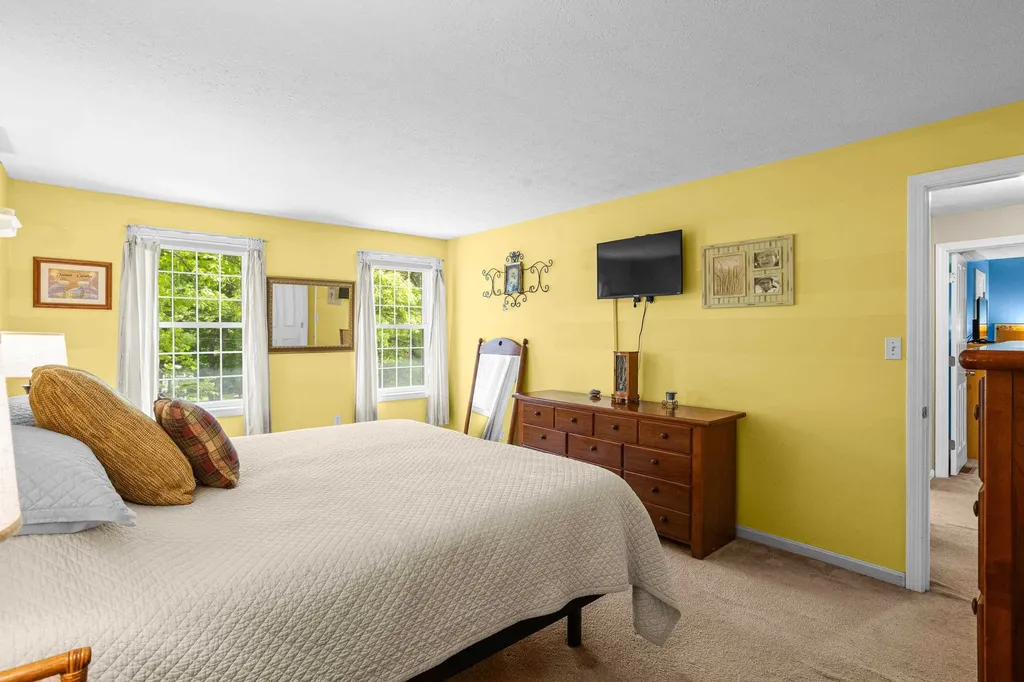 65 Alene Lane Goffstown NH 03045