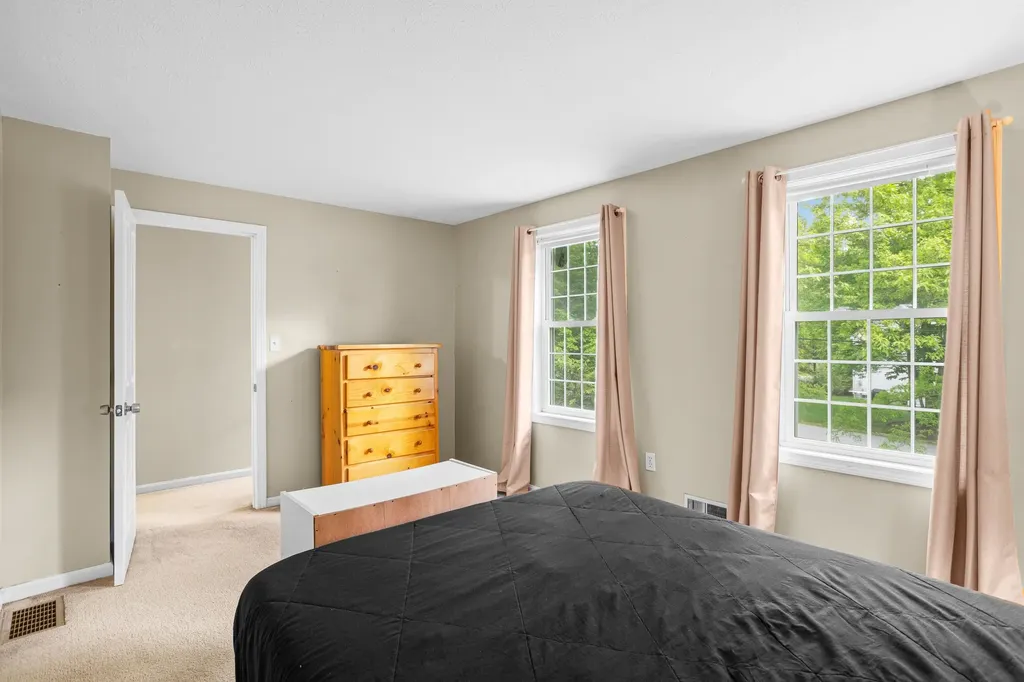 65 Alene Lane Goffstown NH 03045