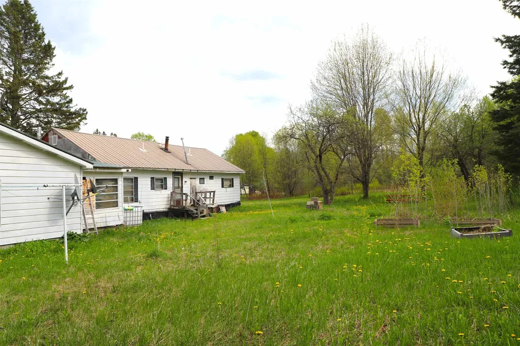 1760 Wheelock Road Sutton VT 05867